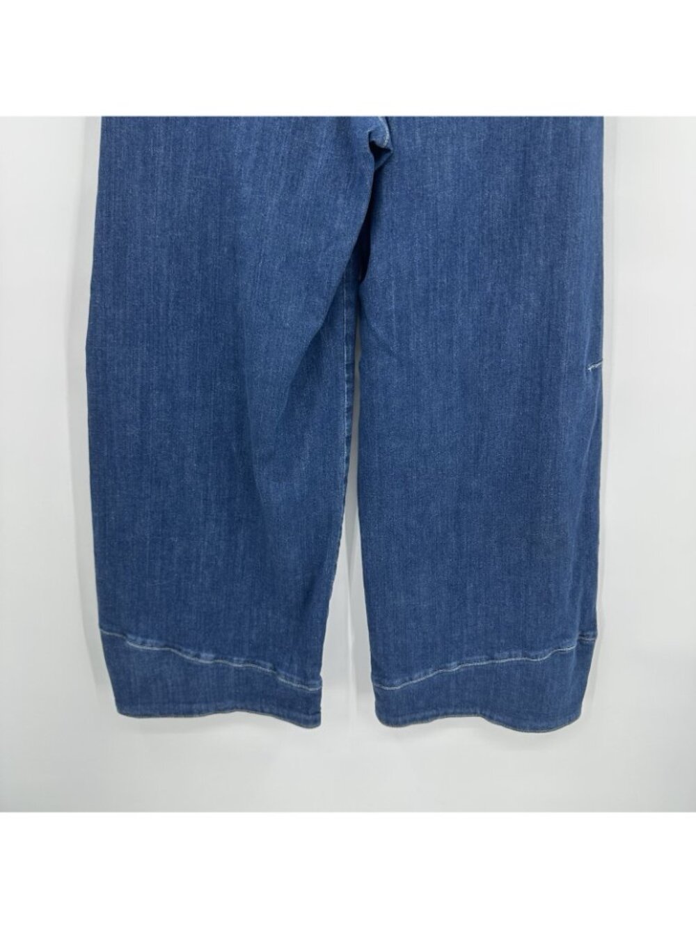 Pilcro Wide-Leg Flare Jeans in Medium Blue - Picture 7 of 11